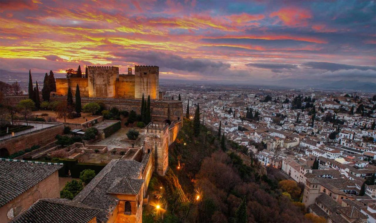 גרנדה Amplio Y Centrico, Recien Reformado, Calefaccion Central, Jardines, Supermercados, Cafeterias Y Todos Los Servicios En El Corazon De La Ciudad מראה חיצוני תמונה
